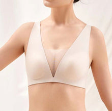 Load image into Gallery viewer, Alluring Comfort Side Support Deep Plunge Wireless Bra 1 | FINALLYBRA